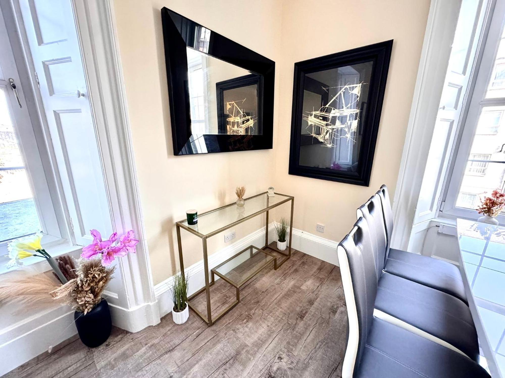 Georgian Luxury Apartment - Superfast Wifi - Parking Available Edimburgo Esterno foto