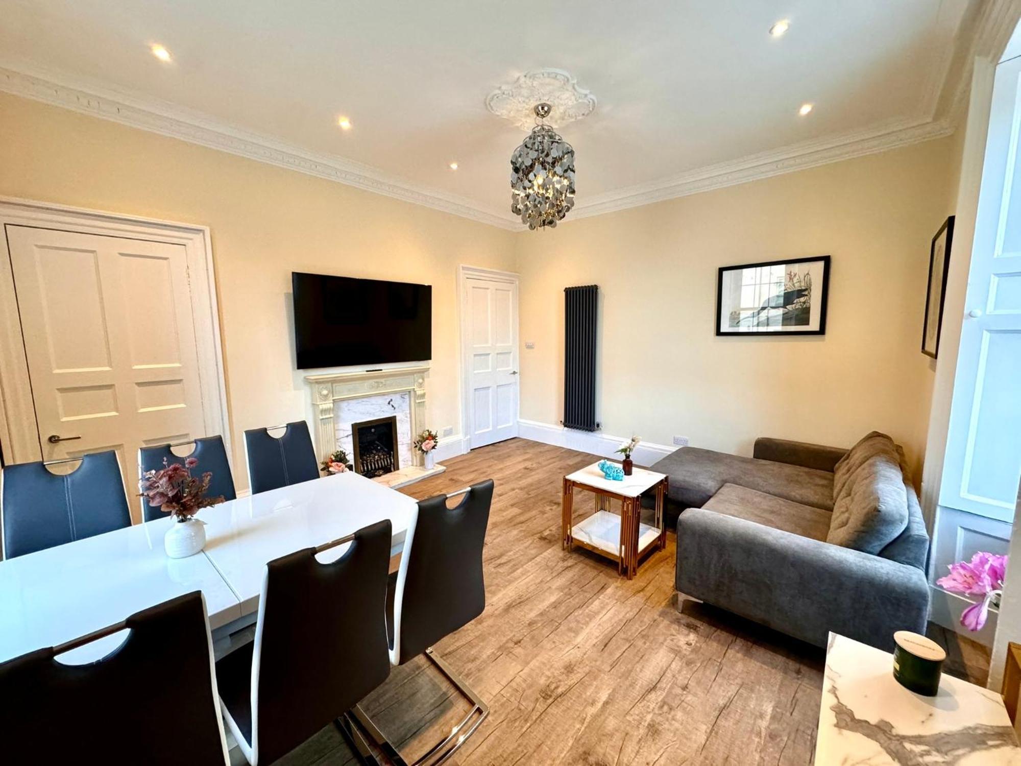 Georgian Luxury Apartment - Superfast Wifi - Parking Available Edimburgo Esterno foto